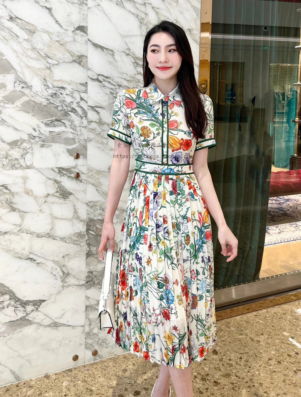Floral Print Pleated Midi Dress with Turn-Down Collar