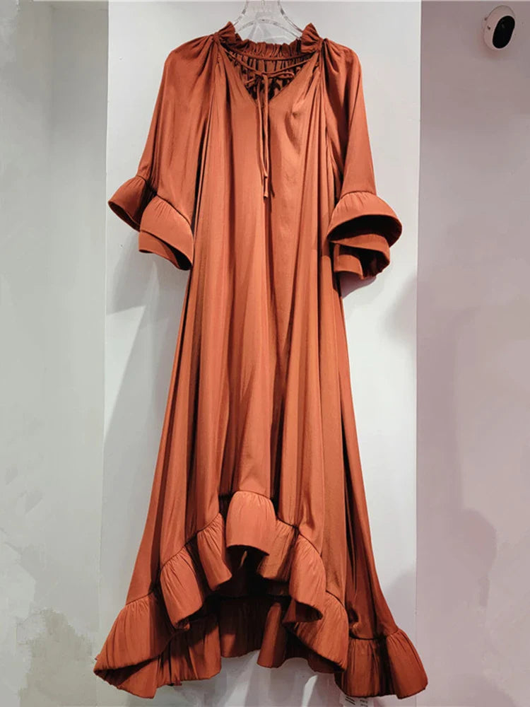 Elegant Lacey Pleated Dress with Flared Sleeves