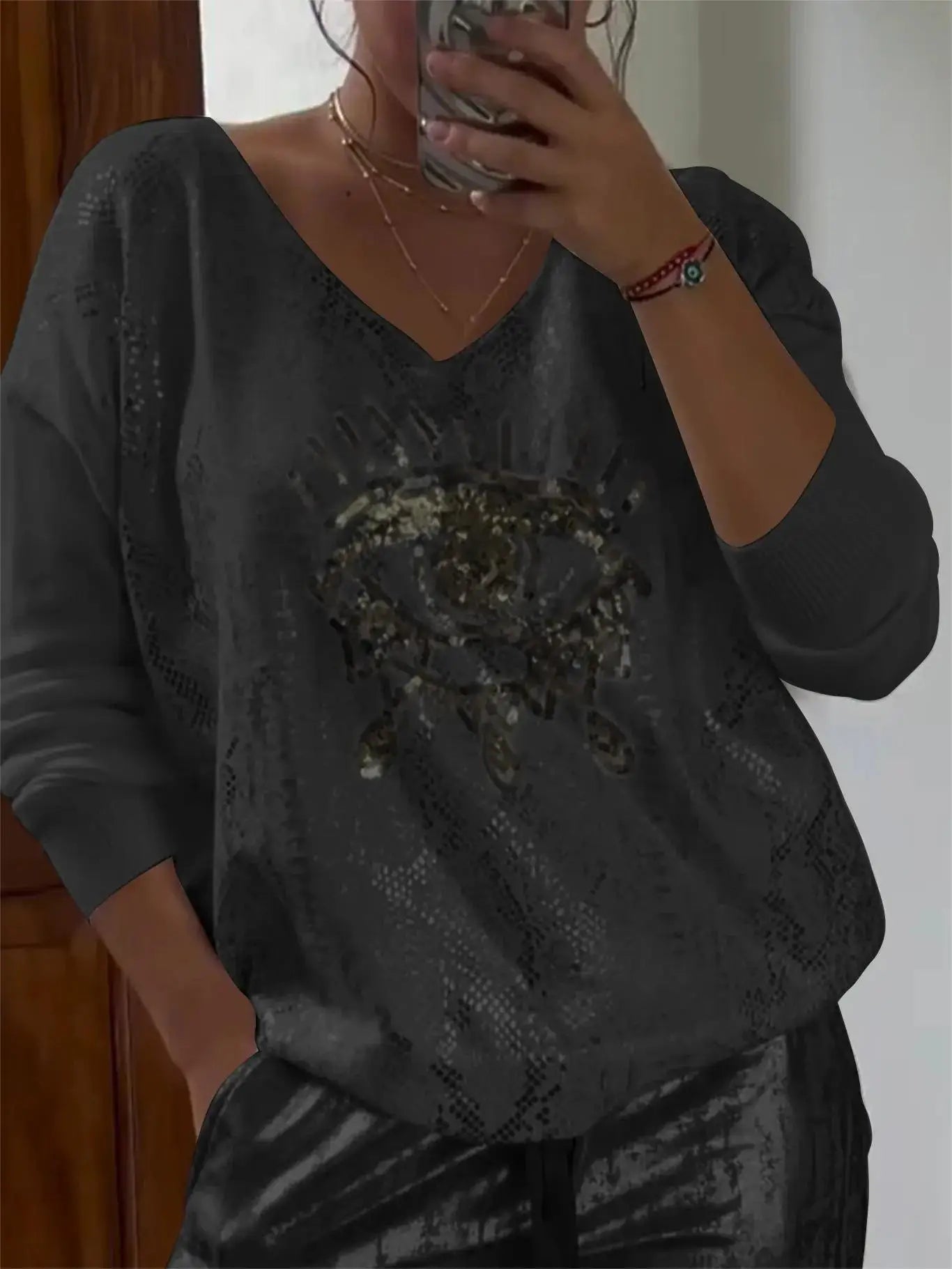 Eye of Protection V-Neck Loose Long Sleeve T-Shirt