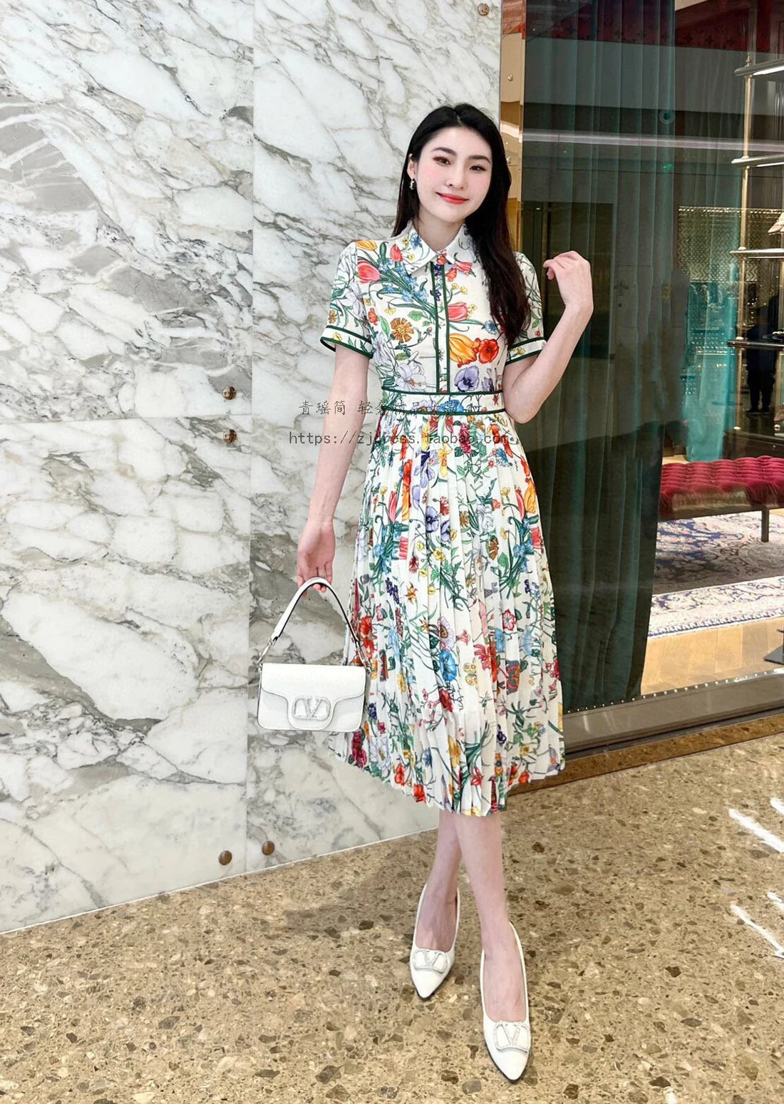 Floral Print Pleated Midi Dress with Turn-Down Collar