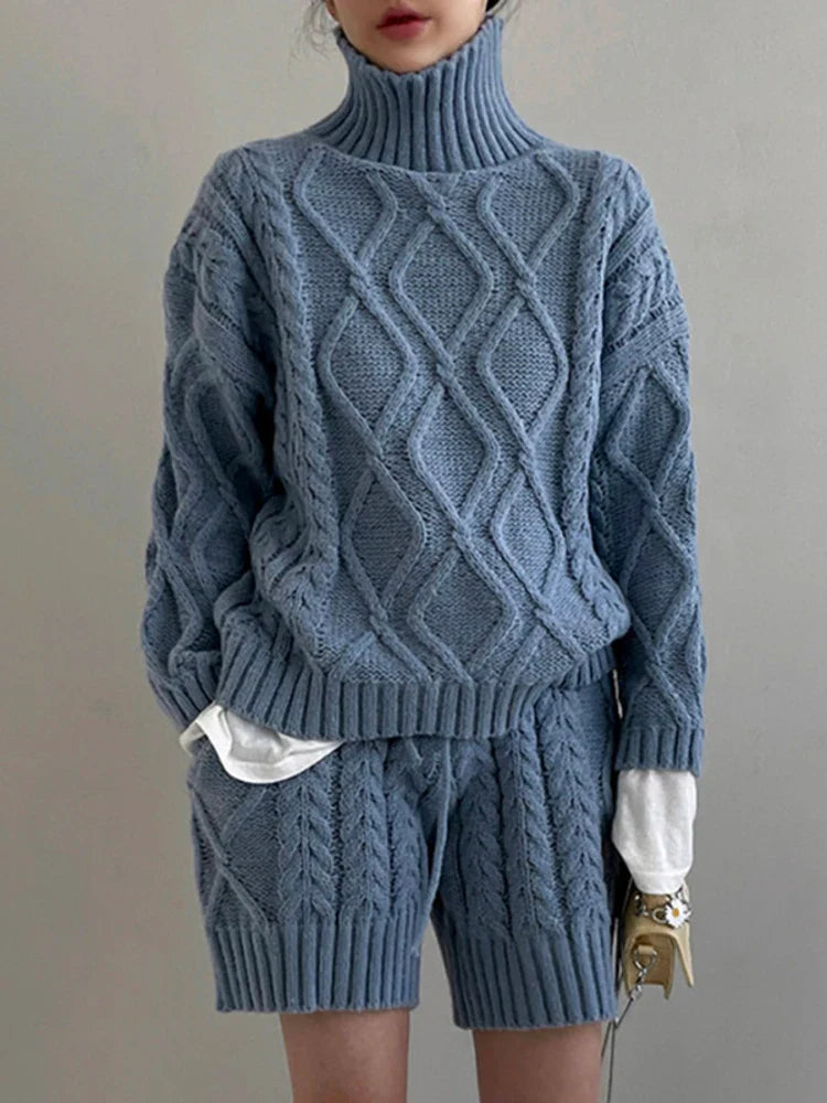 Plaid Turtleneck Sweater & Elastic Shorts | Casual Chic Outfit