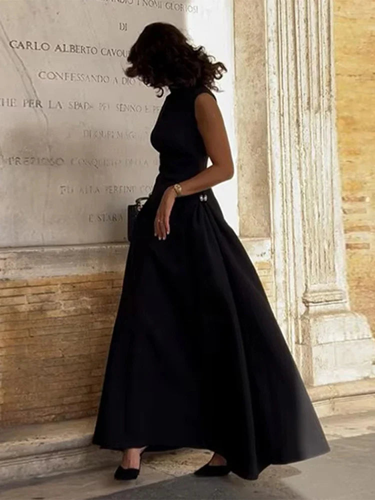 Elegant Sleeveless Black Long Dress
