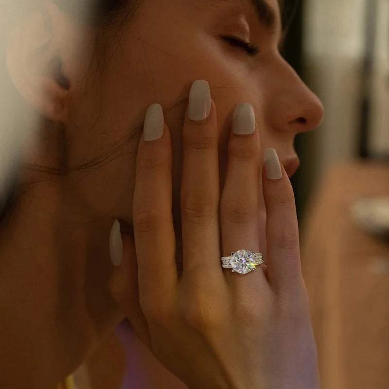 2 Carat Moissanite Engagement Ring