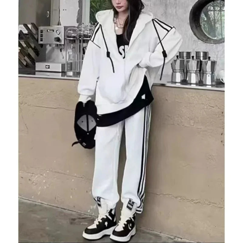 Women¡¯s Striped Sports Two-Piece Set